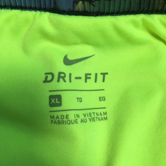 SOLD ❌Nike Dri-Fit Size XL Running ShortMultiColor - Picture 5 of 7